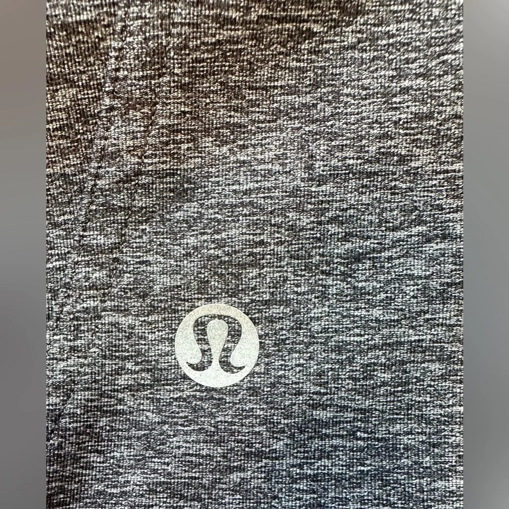 💙 Lululemon Morning Miles Crop (17